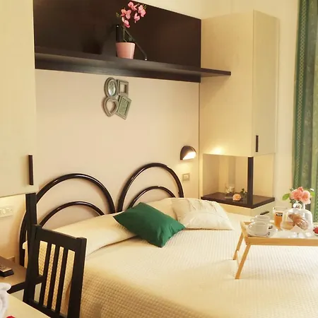 酒店 Eugenio 里米尼