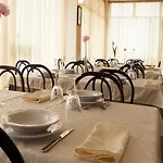 Eugenio Hotel