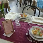 Hotel Eugenio 2*